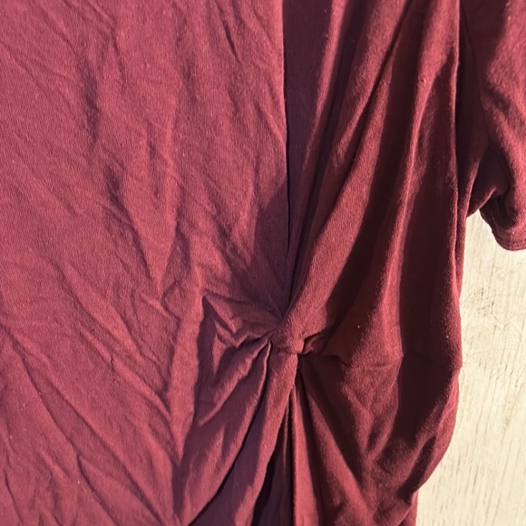 croft & barrow Women's Burgundy Short Sleeve Tee - Picture 3 of 3